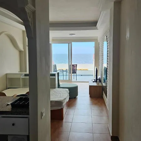 Apartment Playa Canteras 68 - Front *